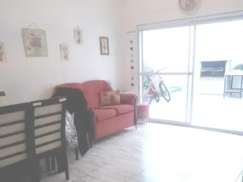 Depto Tipo Casa en Venta en Pompeya, USD 112.000