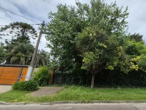 VENTA LOTE 723 m2 CASTELAR NORTE