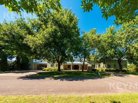 Casa 6 ambientes con 6 baños