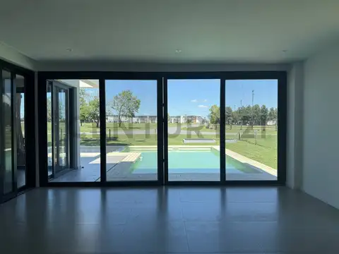 Casa en Venta 1 año