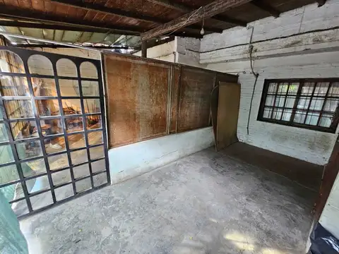 Casa 4 ambientes con 1 baño