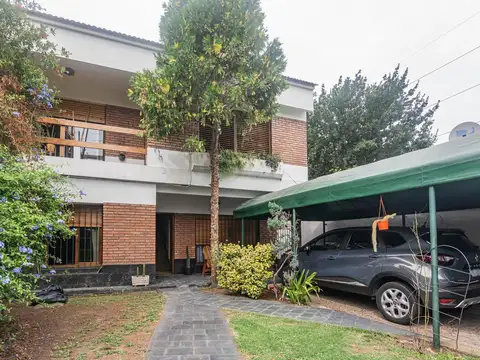 Juan b  Justo al 700