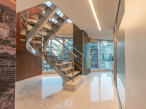 Oficina 10 ambientes con 4 baños