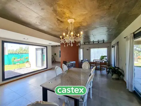 Casa en Venta en Terralagos, USD 480.000