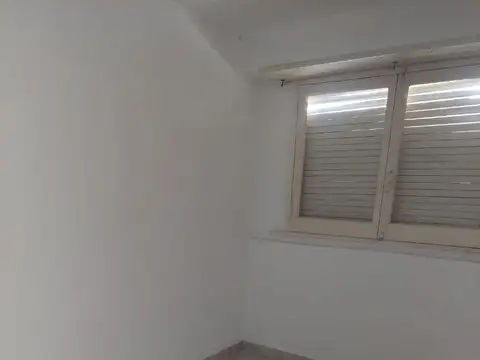 Departamento en Alquiler en Lomas De Zamora, $ 450.000