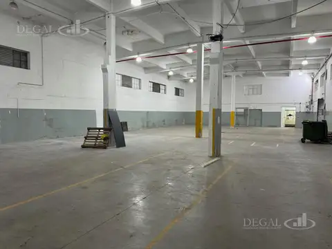 Galpon en Alquiler 15  mts Frente