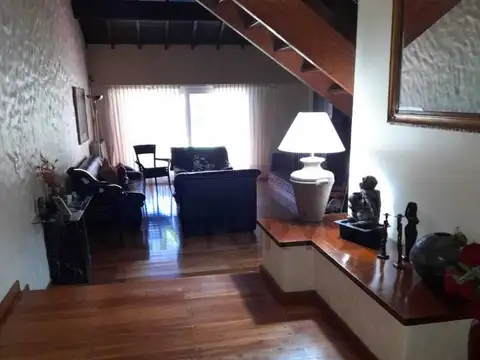 Manuel Belzu 2500, Piso 0