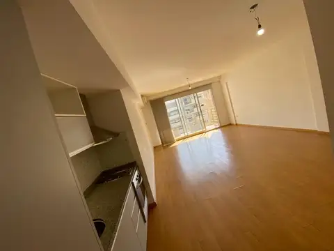 Departamento en Alquiler en Belgrano R, $ 600.000