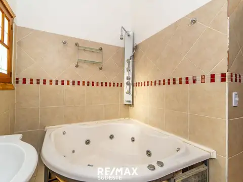 Depto Tipo Casa 5 ambientes con 3 baños