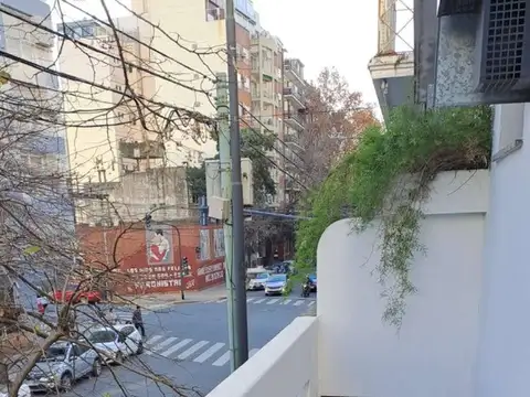 PH Sin Expensas- 60m2- Balcón Fte- Río Janeiro 987- Piso 1 x escalera- whatsapp