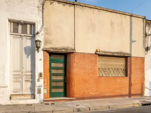 VENTA PH 4 AMBIENTES. MONTSERRAT. A refaccionar