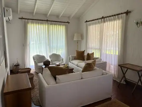 Casa en  Alquiler Anual/ Temporario con muebles - Teresa Urdapilleta Propiedades