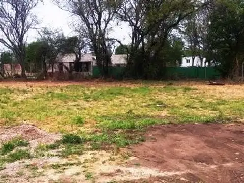Terreno en Venta 28  mts Fondo