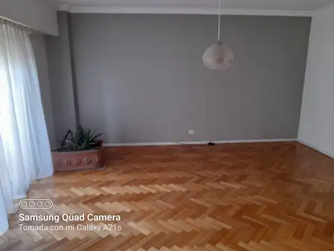 Departamento en Alquiler de 4 ambientes