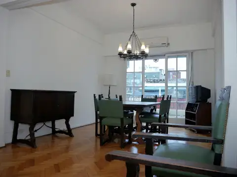 Boulogne Sur Mer 900, Piso 5