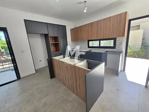 Casa en Santa Elena, Pilar Del Este