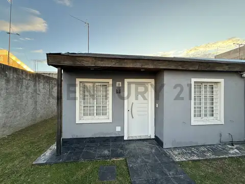 Venta de Casa 2 AMBIENTES en Altos de Podestá, Pablo Podestá.