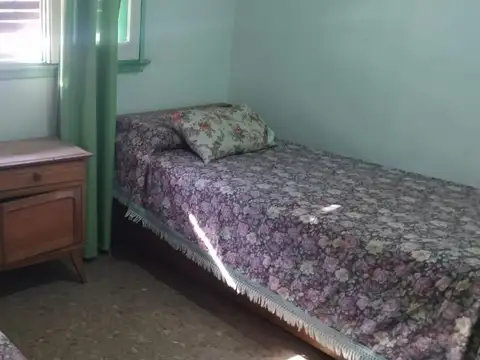 Casa en Venta con 4 cocheras