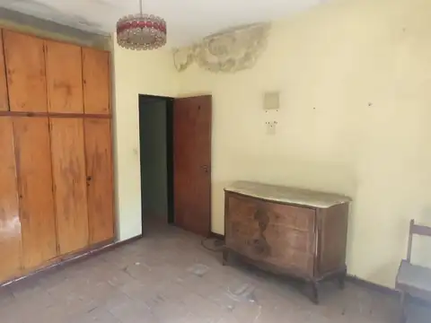 CASA AMERICANA para REFACCIONAR - lote propio - morón