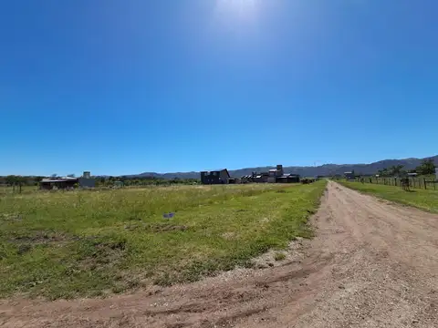 Villa Ciudad Parque. Terreno de 1093m2.