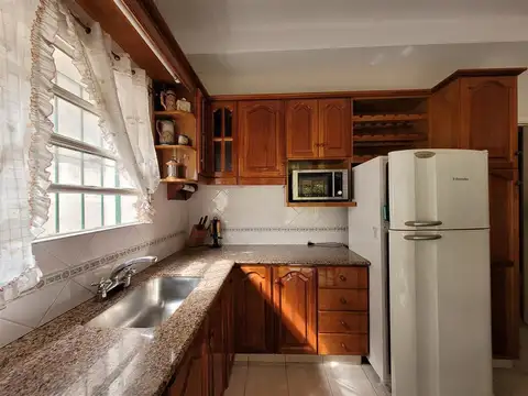 Depto Tipo Casa 3 ambientes con 2 baños
