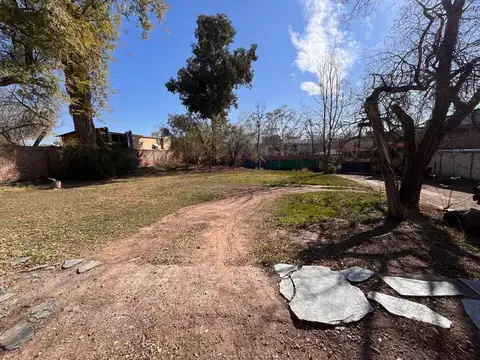 Terreno en Venta en Godoy Cruz, USD 730.000