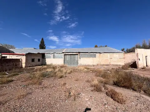 Venta amplio terreno sobre Cervantes en Godoy Cruz