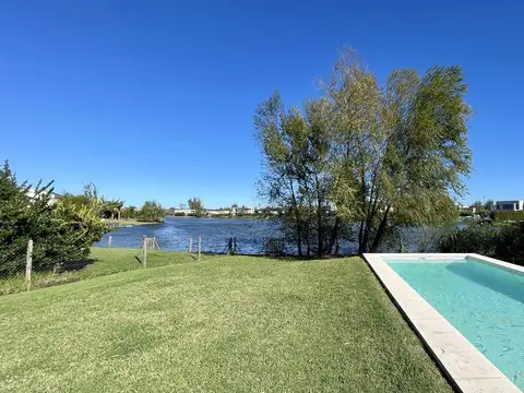 Casa en Canton a la Laguna en Venta