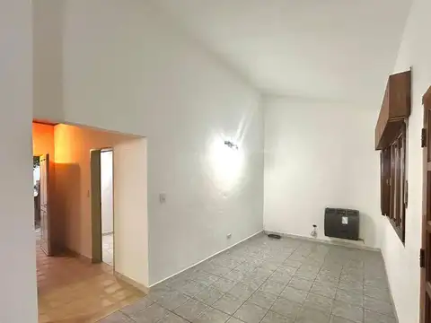 Casa en Alquiler en Tortuguitas, $ 700.000