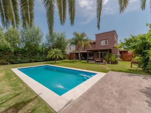 Casa en Venta en Santa Barbara, USD 540.000