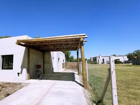 Casa en Venta en Santa Emilia, USD 180.000