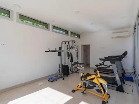 Departamento en Alquiler con 1 cocheras