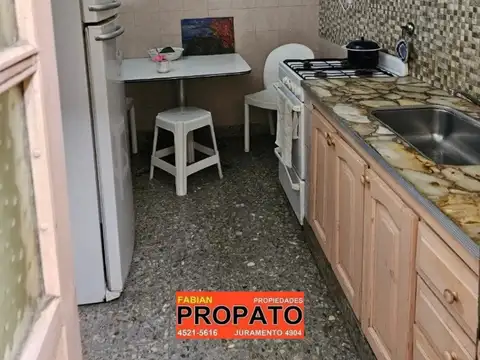 Depto Tipo Casa en Venta 40 años