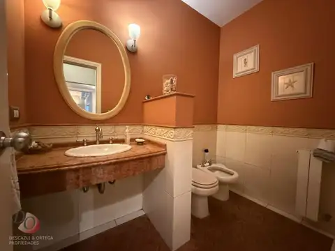 CASA EN VENTA COUNTRY LOMAS DE LA CAROLINA- FONDO GOLF!