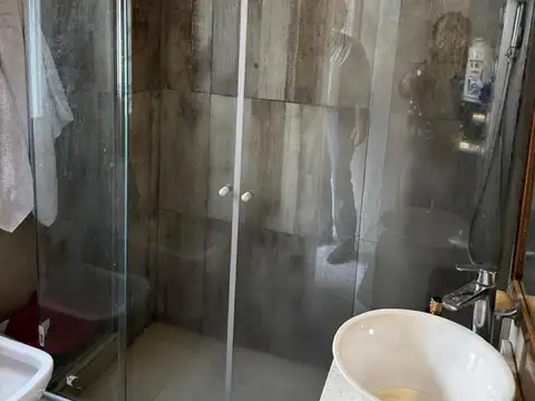 Depto Tipo Casa 4 ambientes con 3 baños