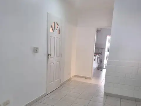 Depto Tipo Casa en Alquiler de 2 dormitorios
