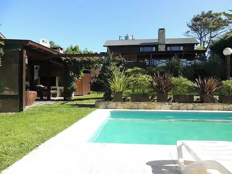 muy linda casa en barrio norte