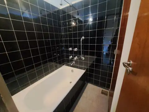 Casa en Venta en Parque Avellaneda, USD 329.000