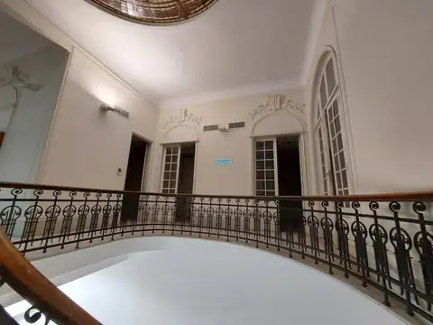 Oficina en Alquiler al Norte