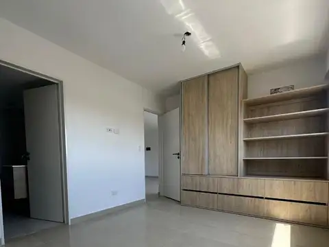 Departamento dos ambientes en Alquiler c/ cochera - Morón