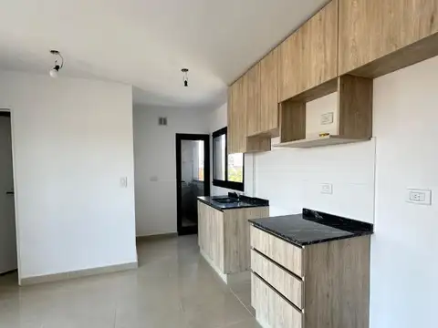 Departamento en Alquiler en Moron, $ 580.000