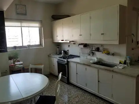 Departamento 4 ambientes con 3 baños