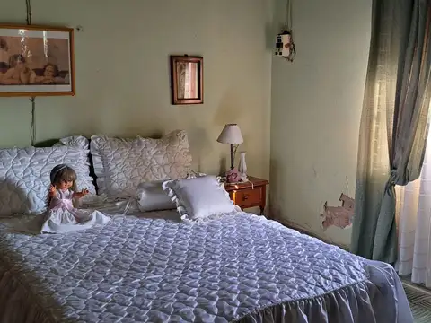 Casa 4 ambientes con 1 baño