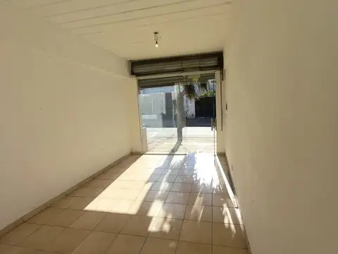 Local - Venta - Argentina, Morón - ALMAFUERTE 1922