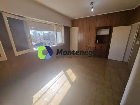 Local - Venta - Argentina, Berazategui - Calle 149 1103