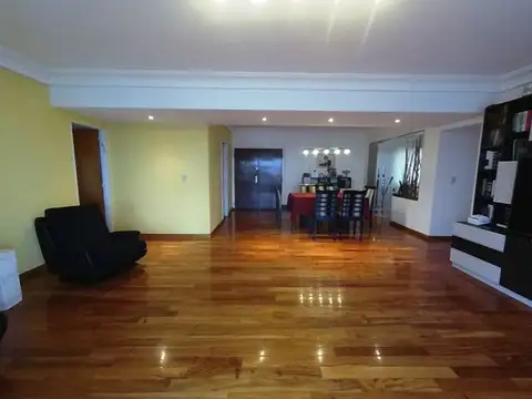 Departamento en Venta de 4 dormitorios