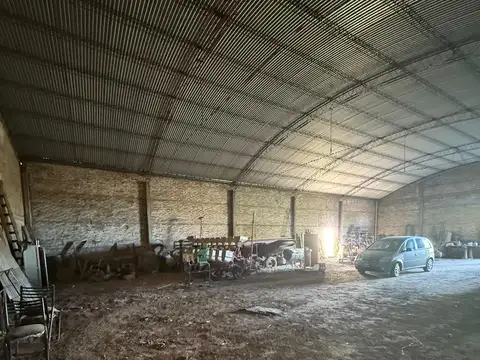 Galpon en Venta 15  mts Frente