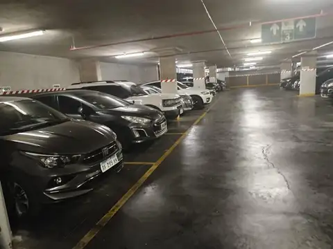 Cochera en venta - 15Mts2 - Once