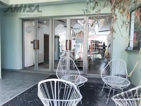 Local en Alquiler en Funes, $ 3.000.000