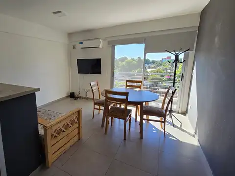 VENTA DTO. DE 2 AMB BERNAL CENTRO CON PISCINA